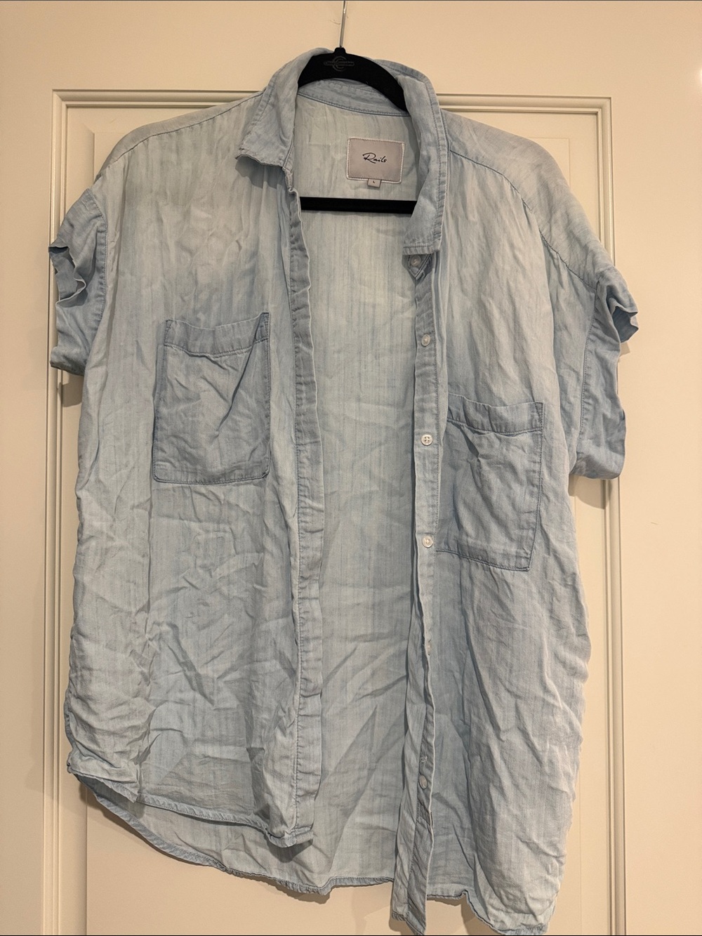 Light Blue Short-Sleeve Button-Up Shirt